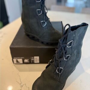 Sorel Dark Olive Lace-Up Wedge Ankle Boots